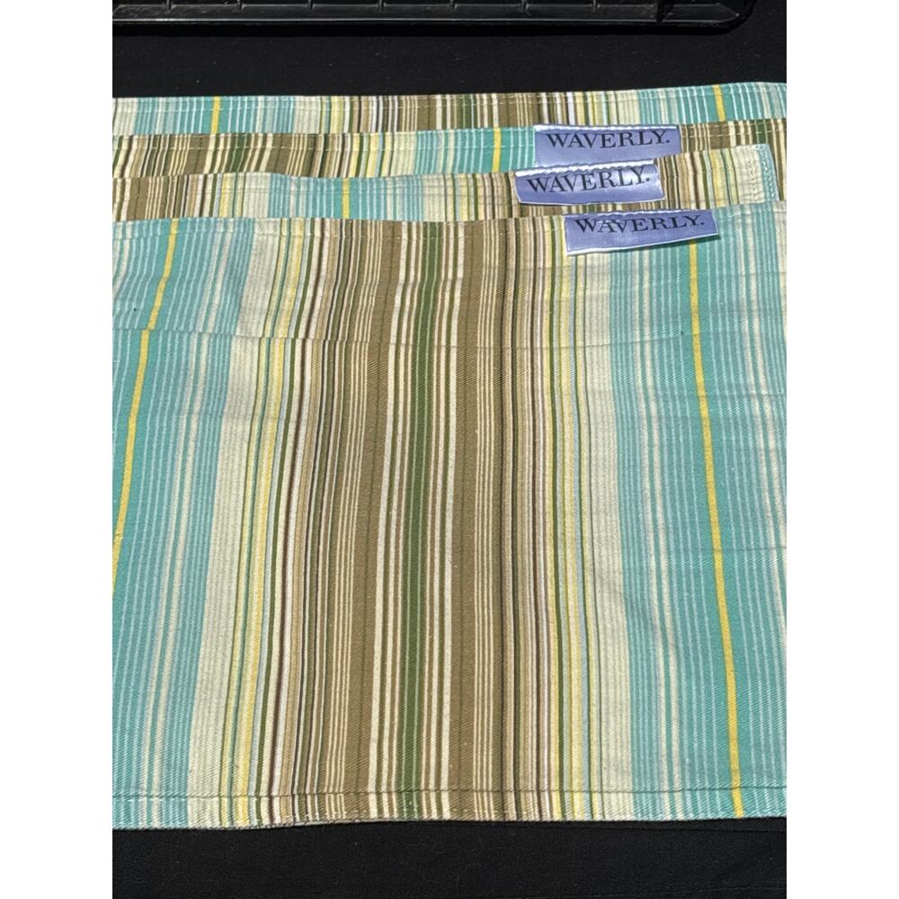 Waverly Inspirations Placemats Set of 6 Green Paisley Boho Cottage Reversible. - Picture 5 of 7